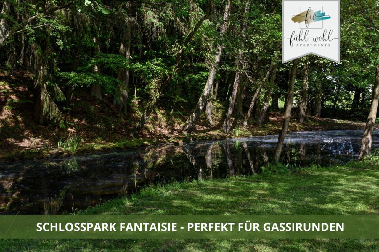 Ferienhaus Fantaisie - Wohnen Nahe Schlosspark -Stadtgrenze Bayreuth Fuer 1-5 Pers, Hunde Willkommen, Voll Eingezaeunt Eckersdorf Bagian luar foto